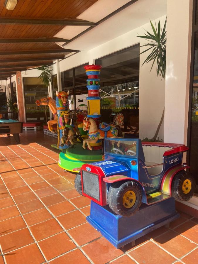 Mariacast Clube Da Praia Da Rocha Portimao Bagian luar foto